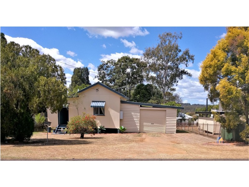 22 Mcgrath Lane, Booval QLD 4304