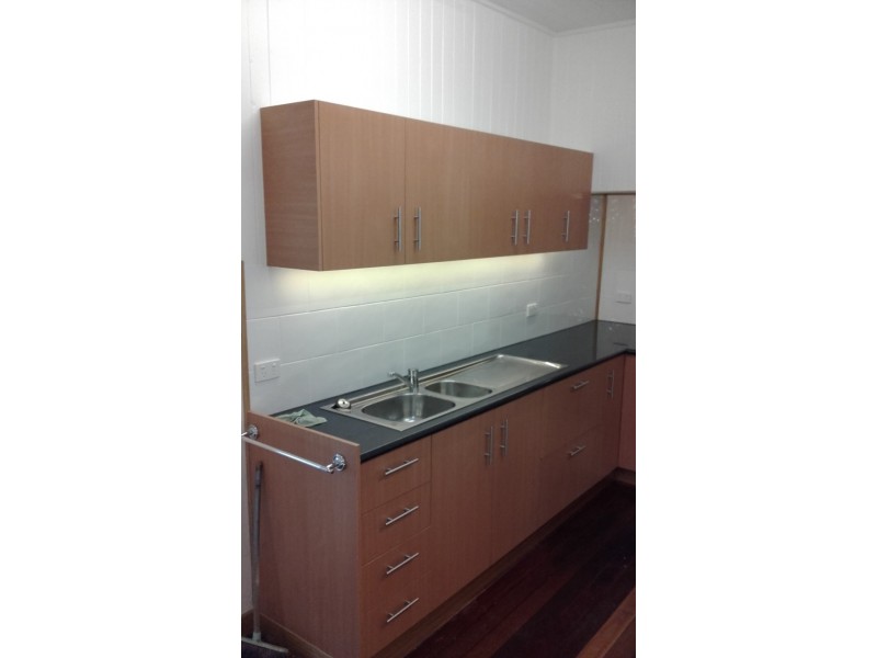 22 Mcgrath Lane, Booval QLD 4304