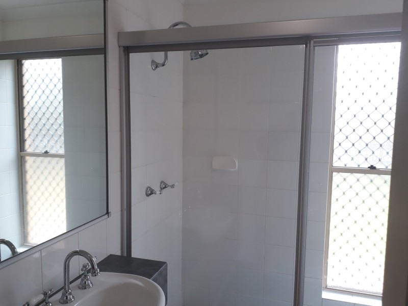 6 Grenada Court, Varsity Lakes QLD 4227