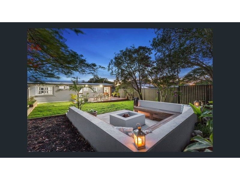 9 Horder Avenue, Labrador QLD 4215