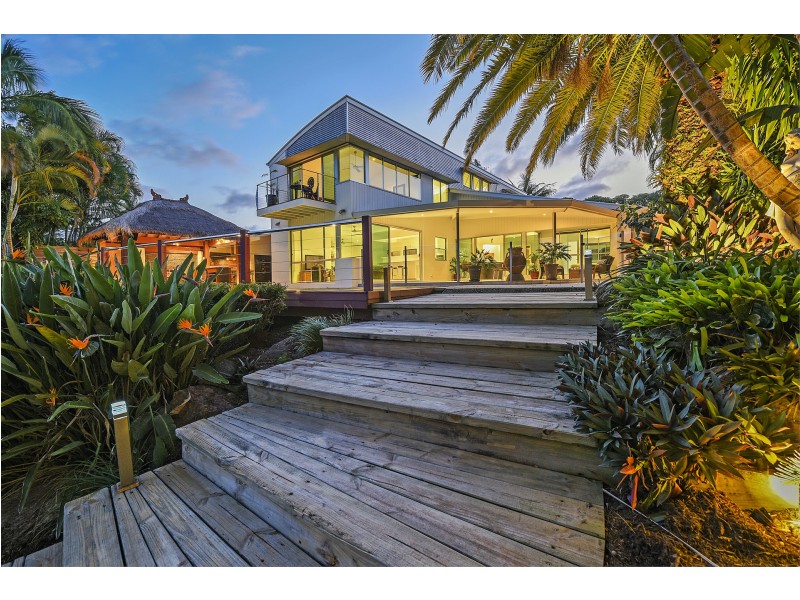 54 Lancelin Drive, Mermaid Waters QLD 4218
