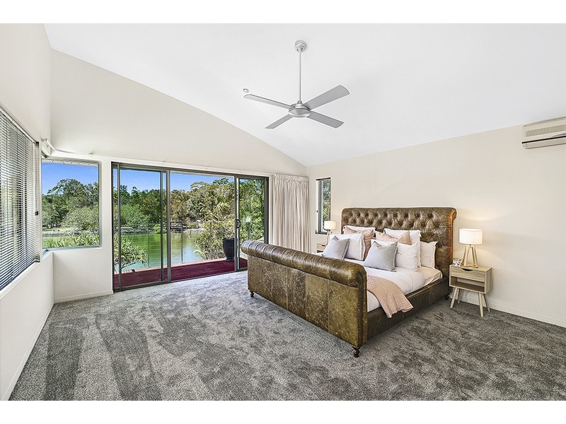 54 Lancelin Drive, Mermaid Waters QLD 4218