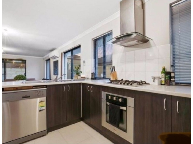 30 Keyham street, Bertram WA 6167