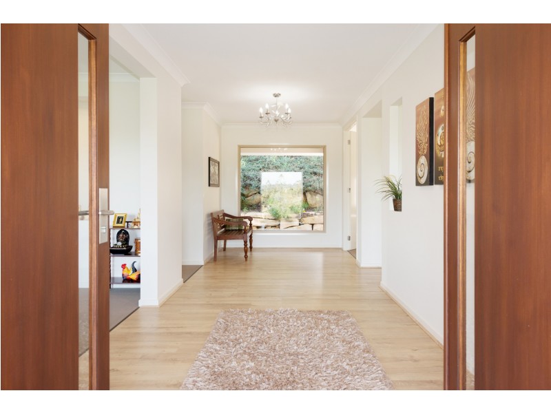 32 Oak River Road, Draper QLD 4520