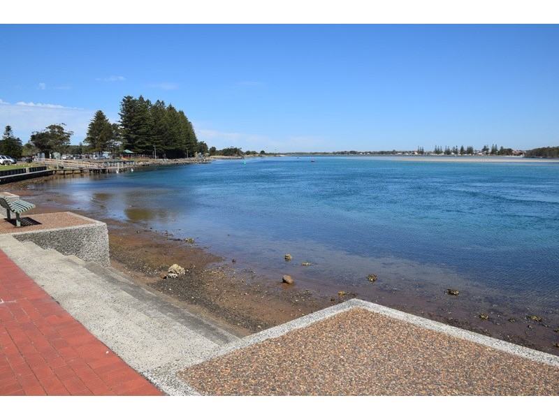 46 Kurrajong Street, Windang NSW 2528