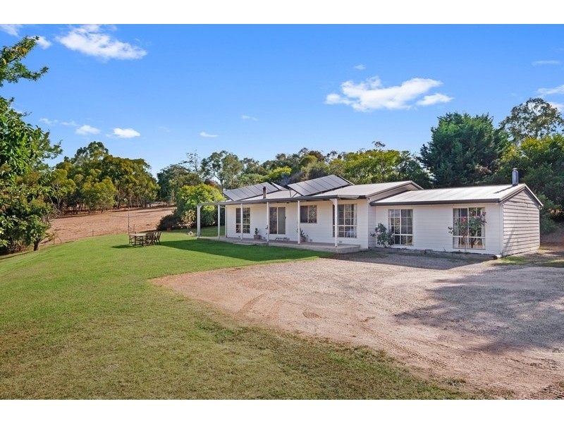 99 Back Creek road, Yackandandah VIC 3749