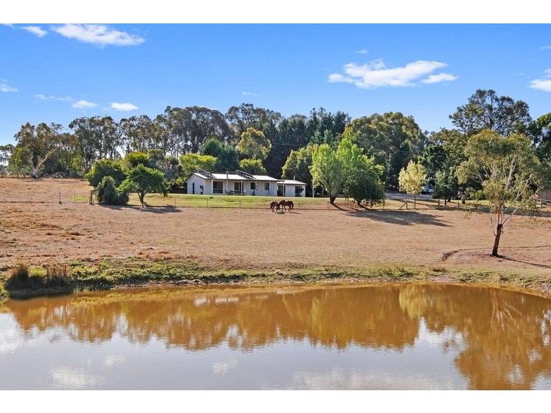 99 Back Creek road, Yackandandah VIC 3749