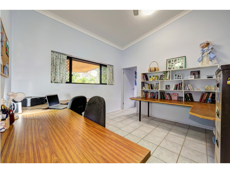 3 Louise Court, Branyan QLD 4670