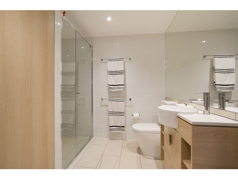 2001/2663 Gold Coast HIghway, Broadbeach QLD 4218