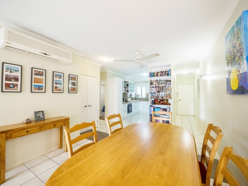17/304 Lake Street, Cairns North QLD 4870