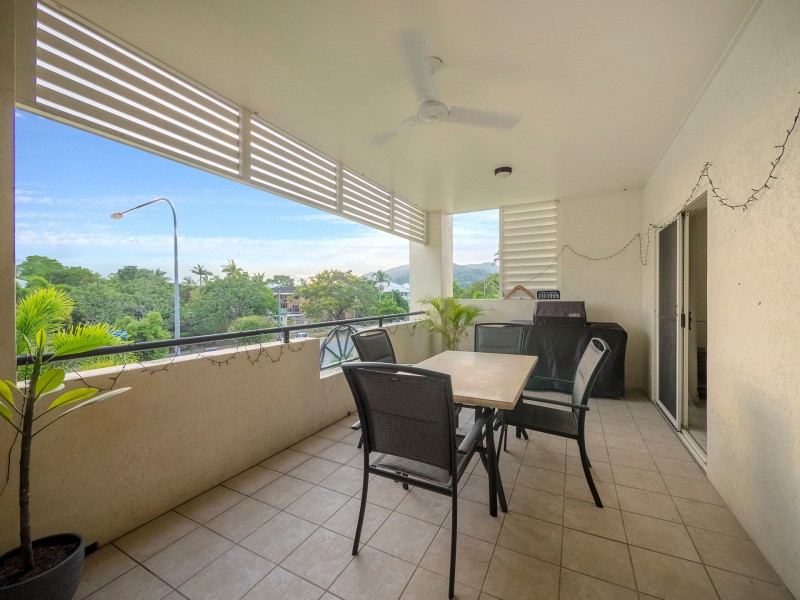 17/304 Lake Street, Cairns North QLD 4870