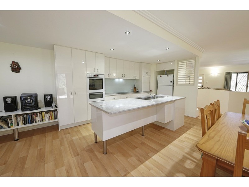 2A Crow Street, Kensington QLD 4670