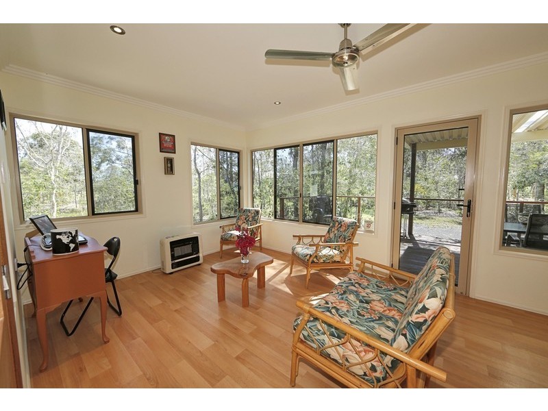 2A Crow Street, Kensington QLD 4670