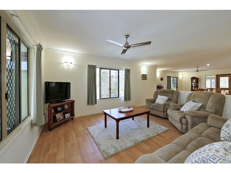 2A Crow Street, Kensington QLD 4670