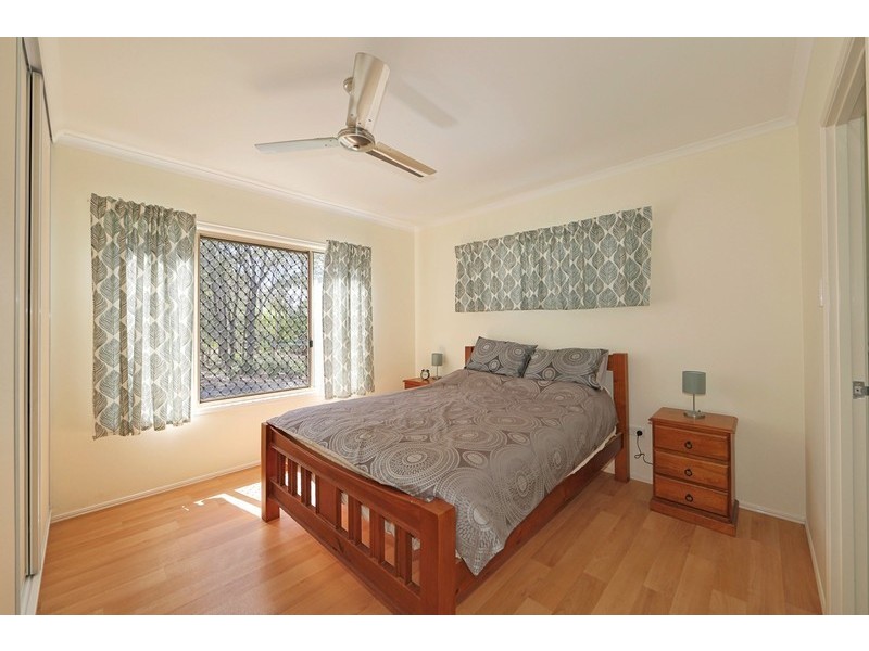2A Crow Street, Kensington QLD 4670