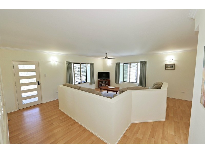 2A Crow Street, Kensington QLD 4670