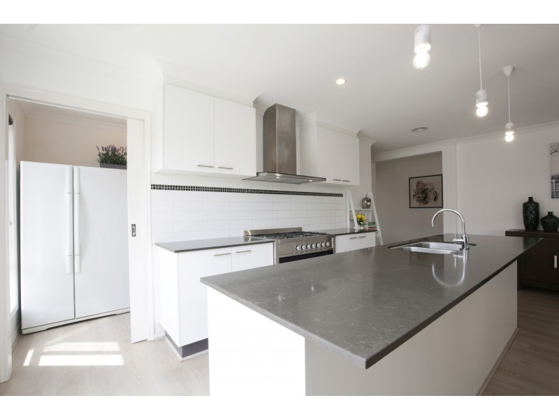 23 Darriwell Drive, Bannockburn VIC 3331