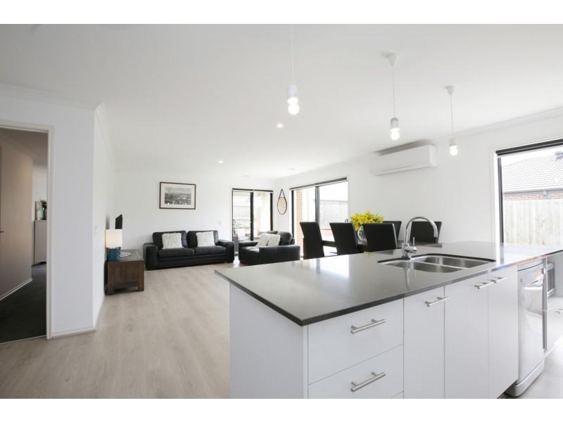 23 Darriwell Drive, Bannockburn VIC 3331