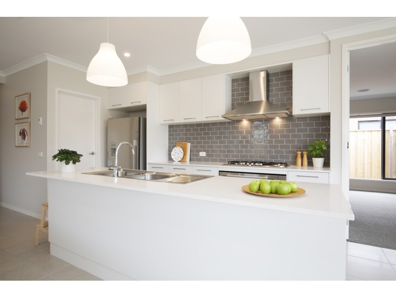 53 Manna Gum Drive, Mount Duneed VIC 3216