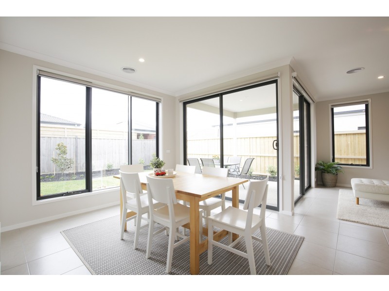 53 Manna Gum Drive, Mount Duneed VIC 3216