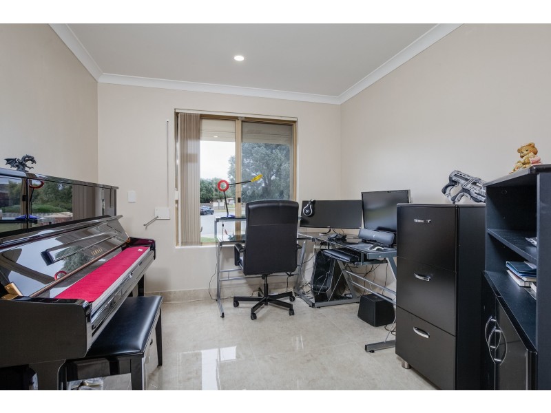 17 Hove Place, Warnbro WA 6169