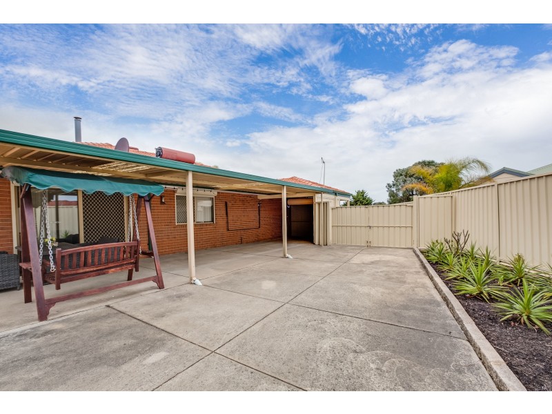 17 Hove Place, Warnbro WA 6169