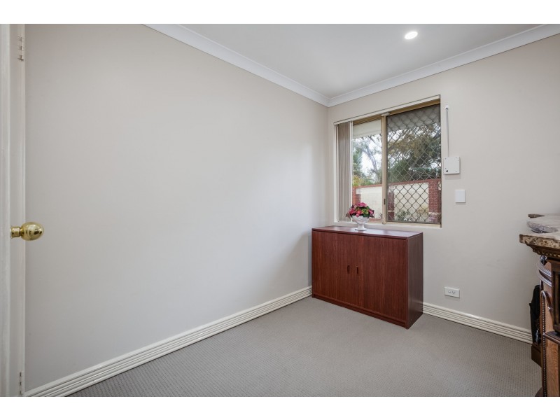 17 Hove Place, Warnbro WA 6169