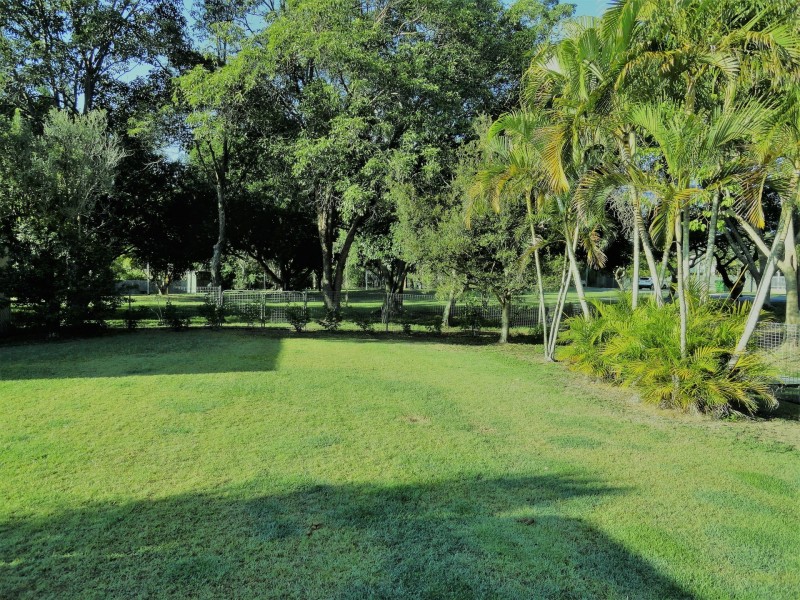 10 Stimpson Street, Fairfield QLD 4103