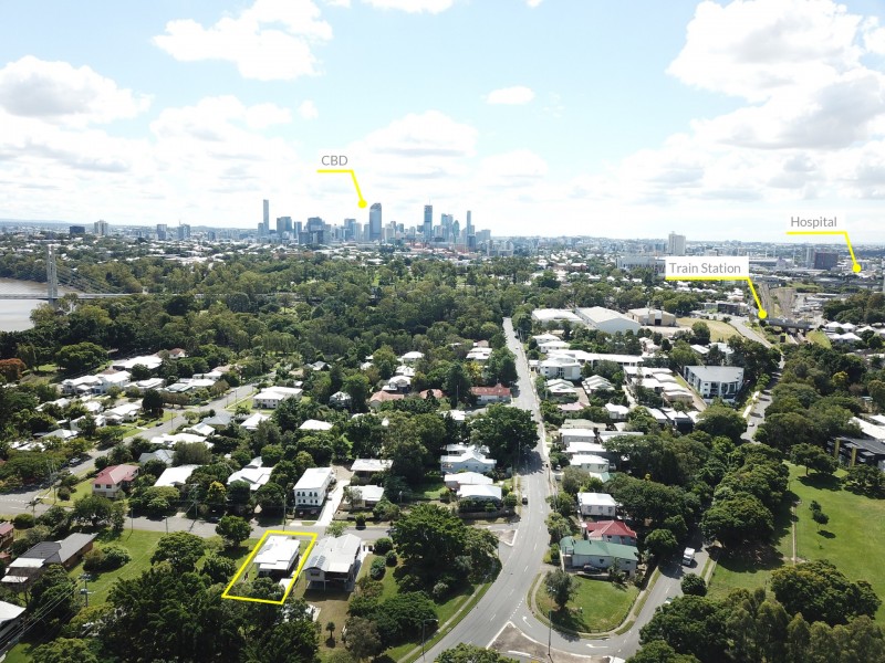 10 Stimpson Street, Fairfield QLD 4103