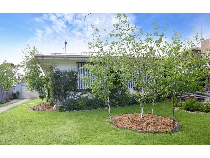 24 Curlew Crescent, Norlane VIC 3214