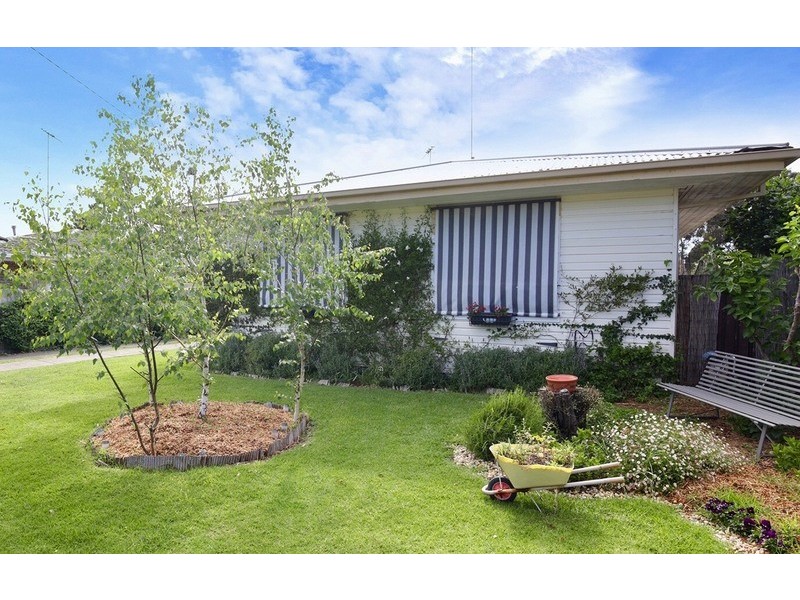 24 Curlew Crescent, Norlane VIC 3214