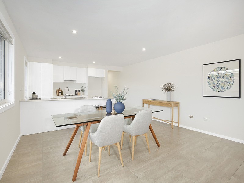 15 Bartlett Crescent, Calderwood NSW 2527