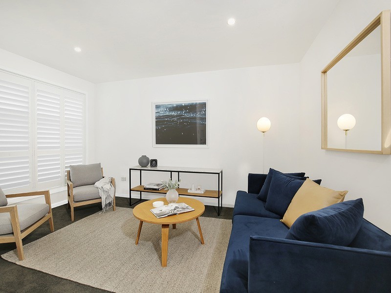 15 Bartlett Crescent, Calderwood NSW 2527