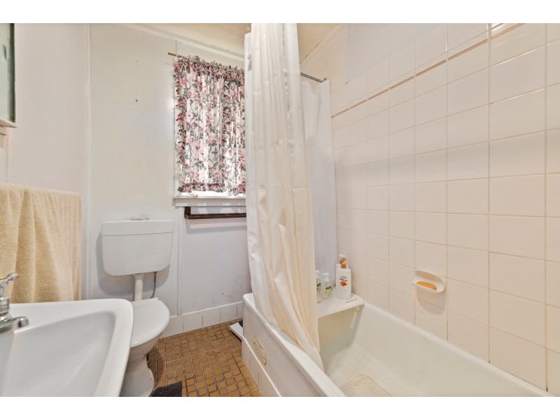 64 Mckay Street, Nowra NSW 2541
