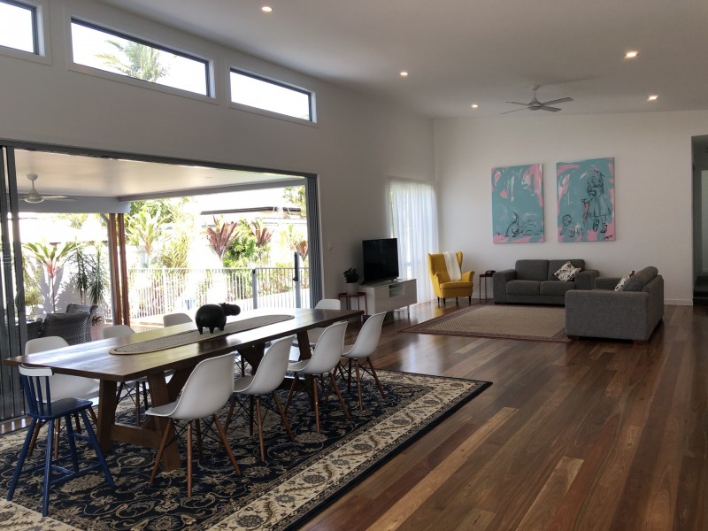 58 Poinciana Boulevard, Broadbeach Waters QLD 4218