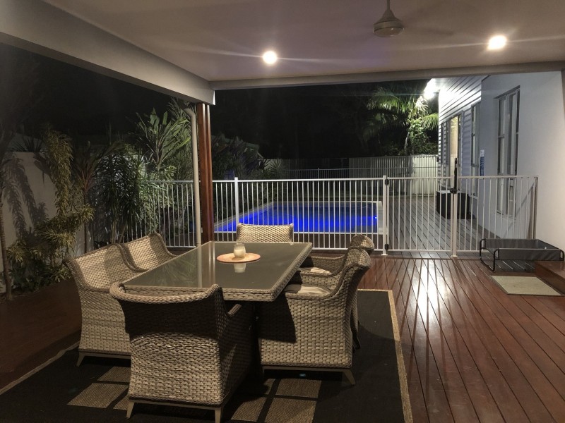 58 Poinciana Boulevard, Broadbeach Waters QLD 4218