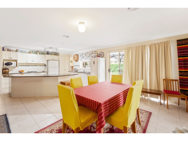 10 Marriott Avenue, Kelso NSW 2795