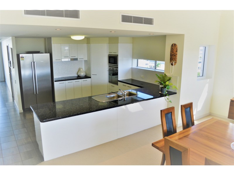 25/21 Smith Street, Mooloolaba QLD 4557