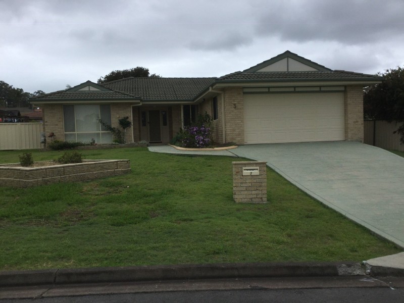 3 Duranbar Place, Taree NSW 2430