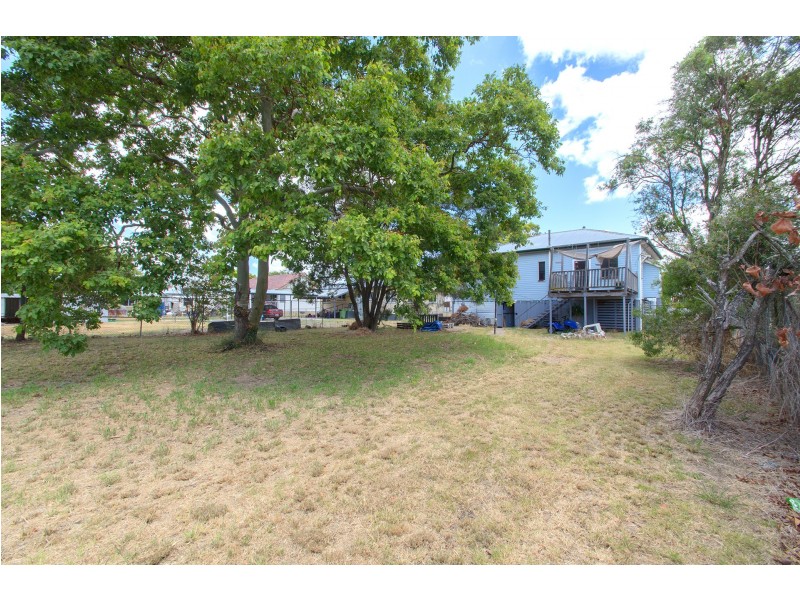 14 Patrick Street, Lowood QLD 4311