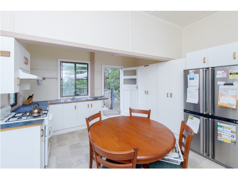 14 Patrick Street, Lowood QLD 4311