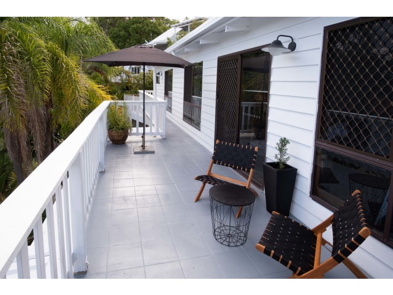 22 Bronzewing Close, Elanora QLD 4221