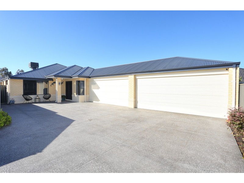 24 Karinga Way, Harrisdale WA 6112