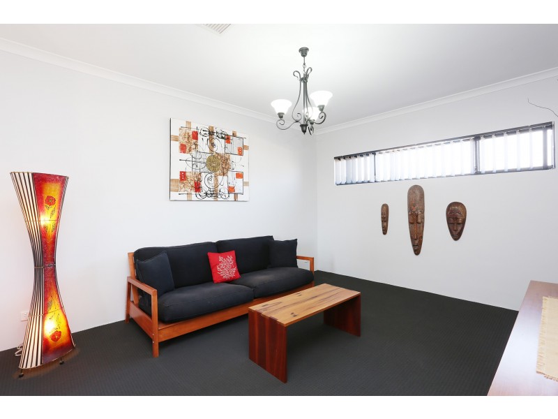 24 Karinga Way, Harrisdale WA 6112