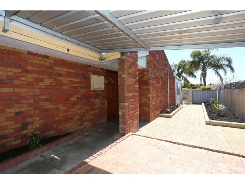 8 Peron Close, Cooloongup WA 6168