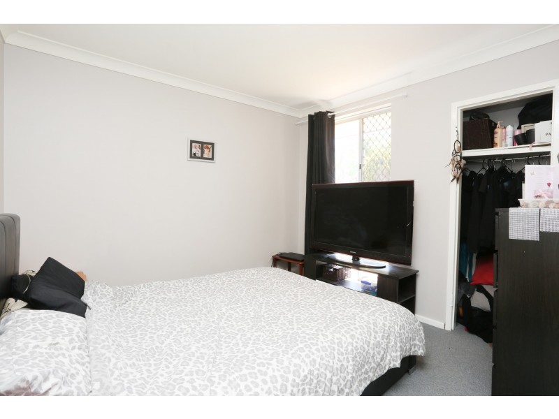8 Peron Close, Cooloongup WA 6168
