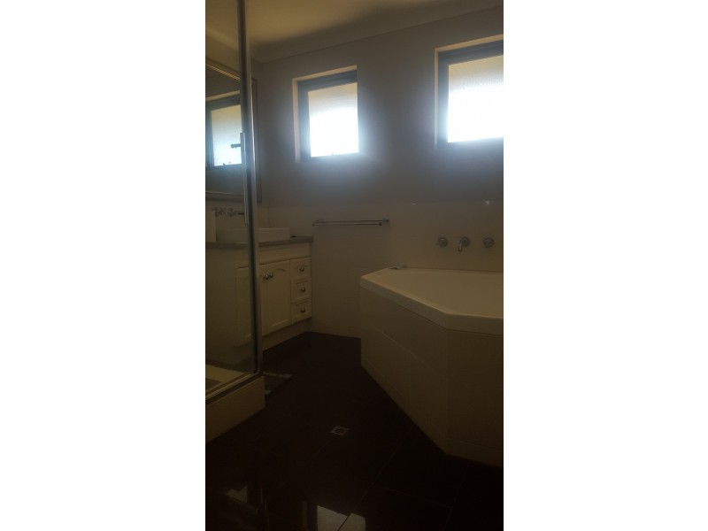 11 Lightfoot Place, Cooloongup WA 6168