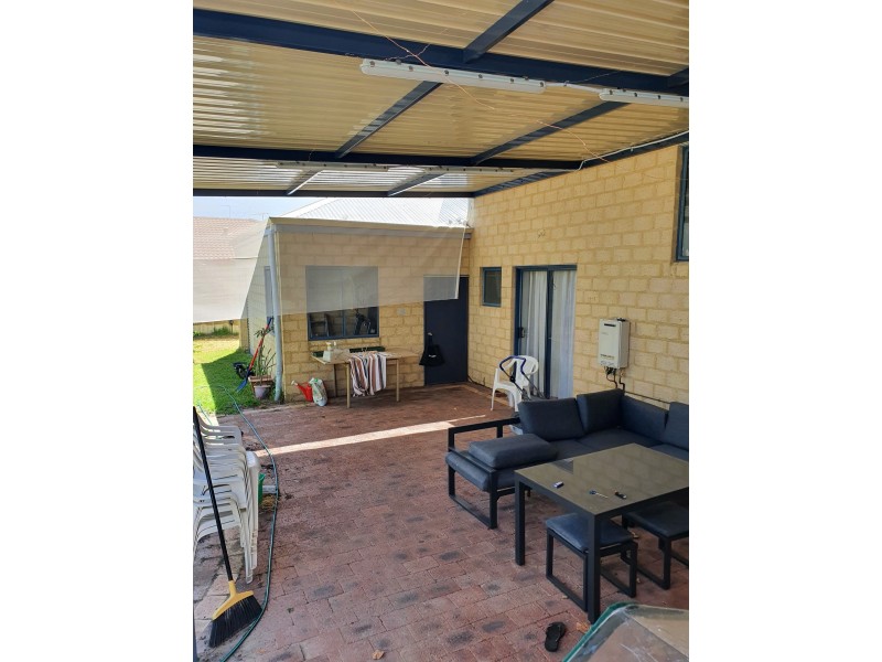 11 Lightfoot Place, Cooloongup WA 6168