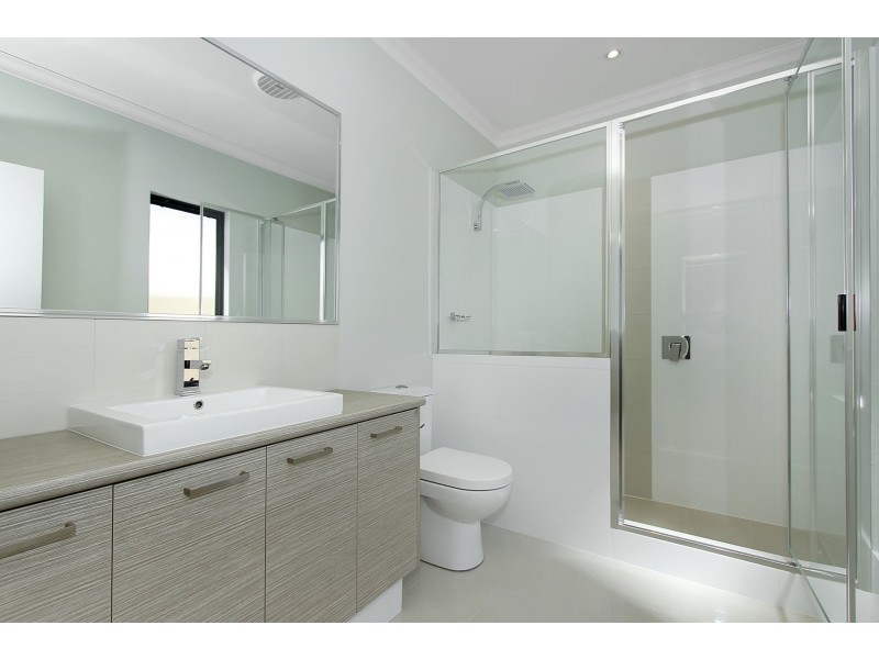 86 Mullaloo Drive, Kallaroo WA 6025