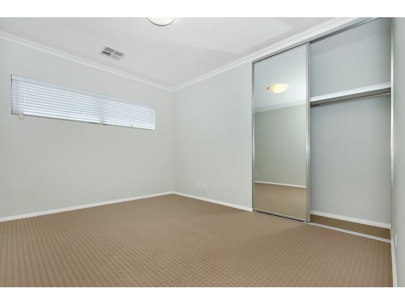 86 Mullaloo Drive, Kallaroo WA 6025